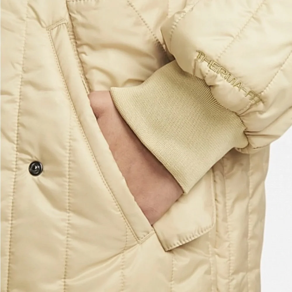 Nike Sportswear Women's Therma Fit Tech Pac Sz XS - Beige (DQ7745…